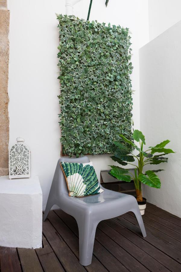 Alfama Terrace Apartment With Authentic XVIII Tiles And Historic Notes 3 Bedrooms & 2 Bathrooms Ac Lisbon Exterior photo