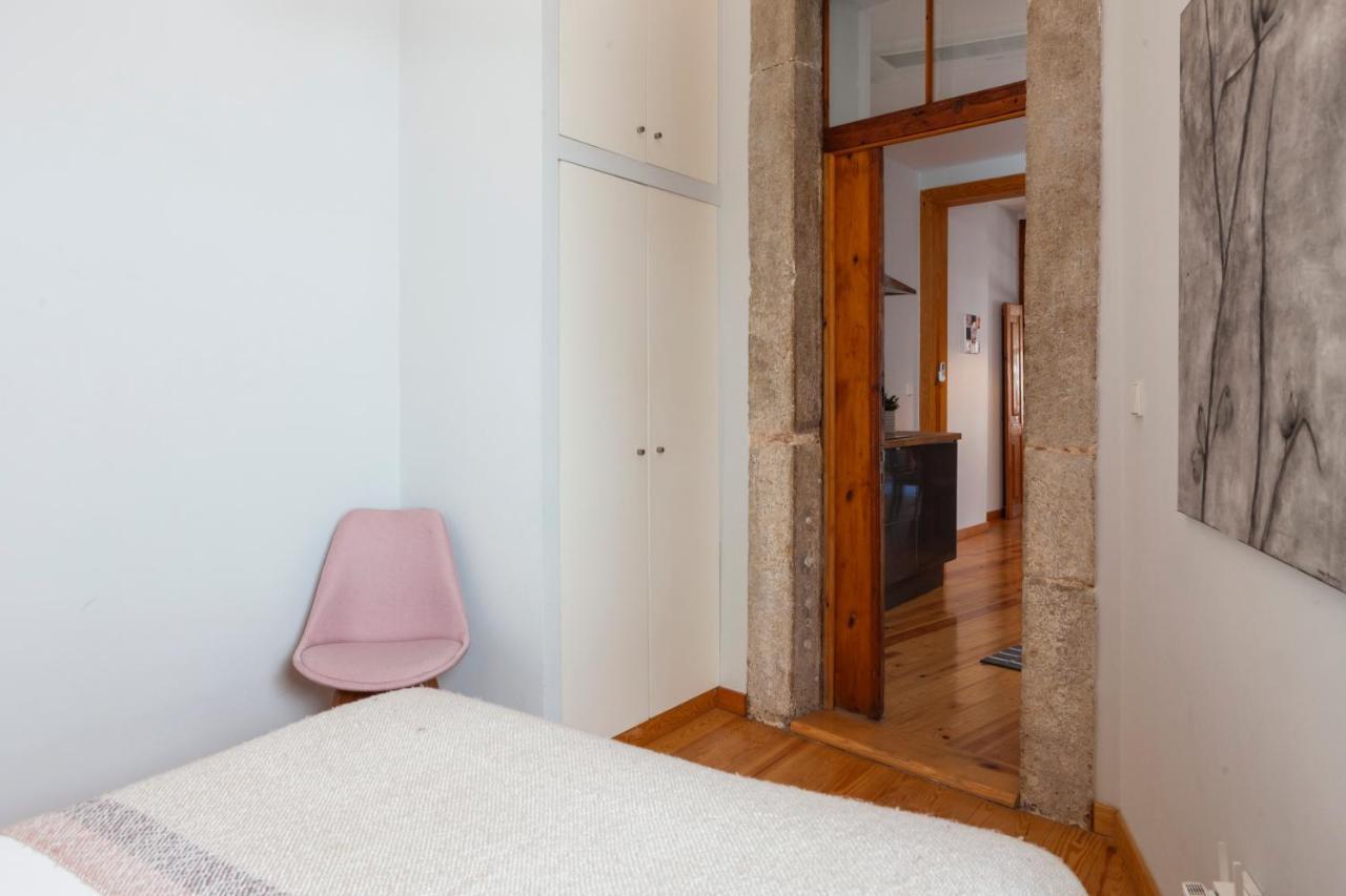 Alfama Terrace Apartment With Authentic XVIII Tiles And Historic Notes 3 Bedrooms & 2 Bathrooms Ac Lisbon Exterior photo